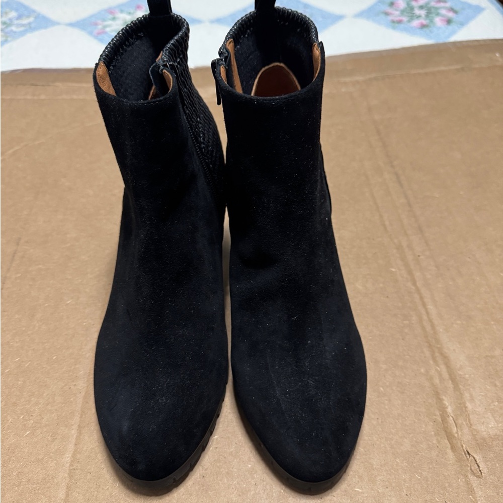 Elegant Black Ankle Booties